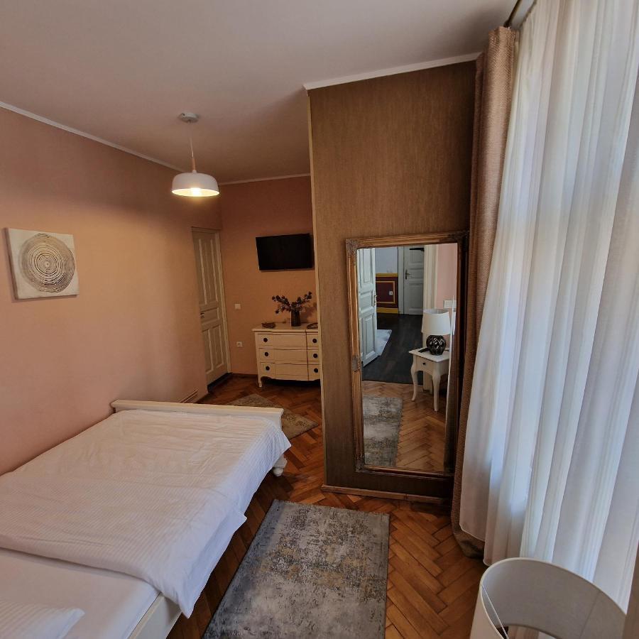 Central Park Apartment Σιγκισοάρα Εξωτερικό φωτογραφία