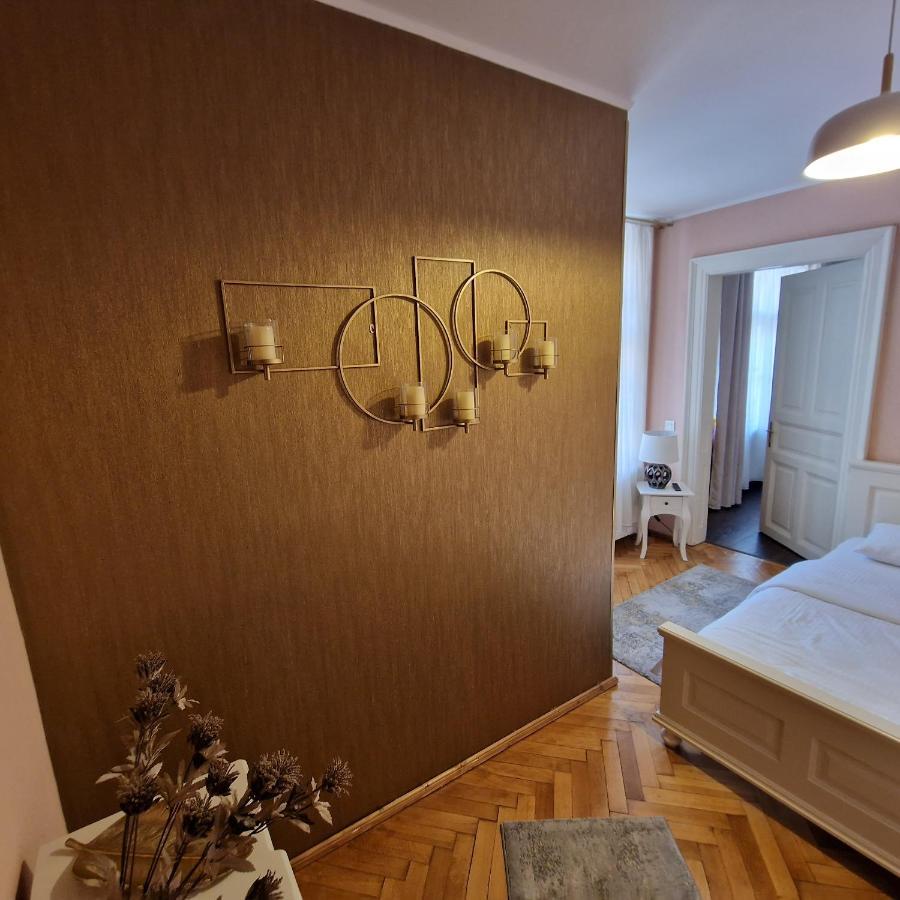 Central Park Apartment Σιγκισοάρα Εξωτερικό φωτογραφία