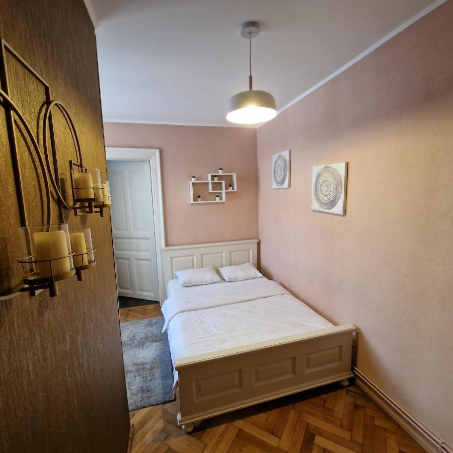 Central Park Apartment Σιγκισοάρα Εξωτερικό φωτογραφία